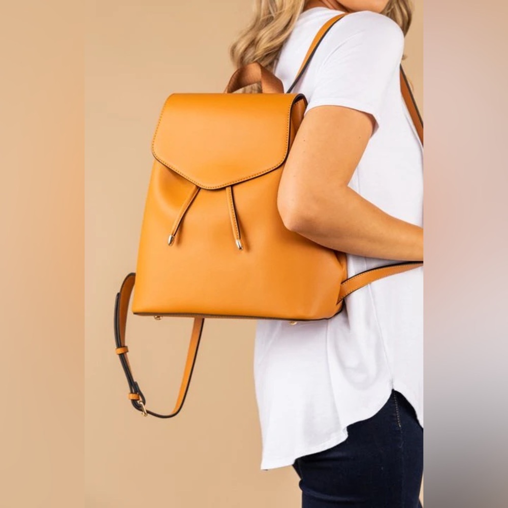 🧡🧡Tan Brown Backpack🧡🧡
